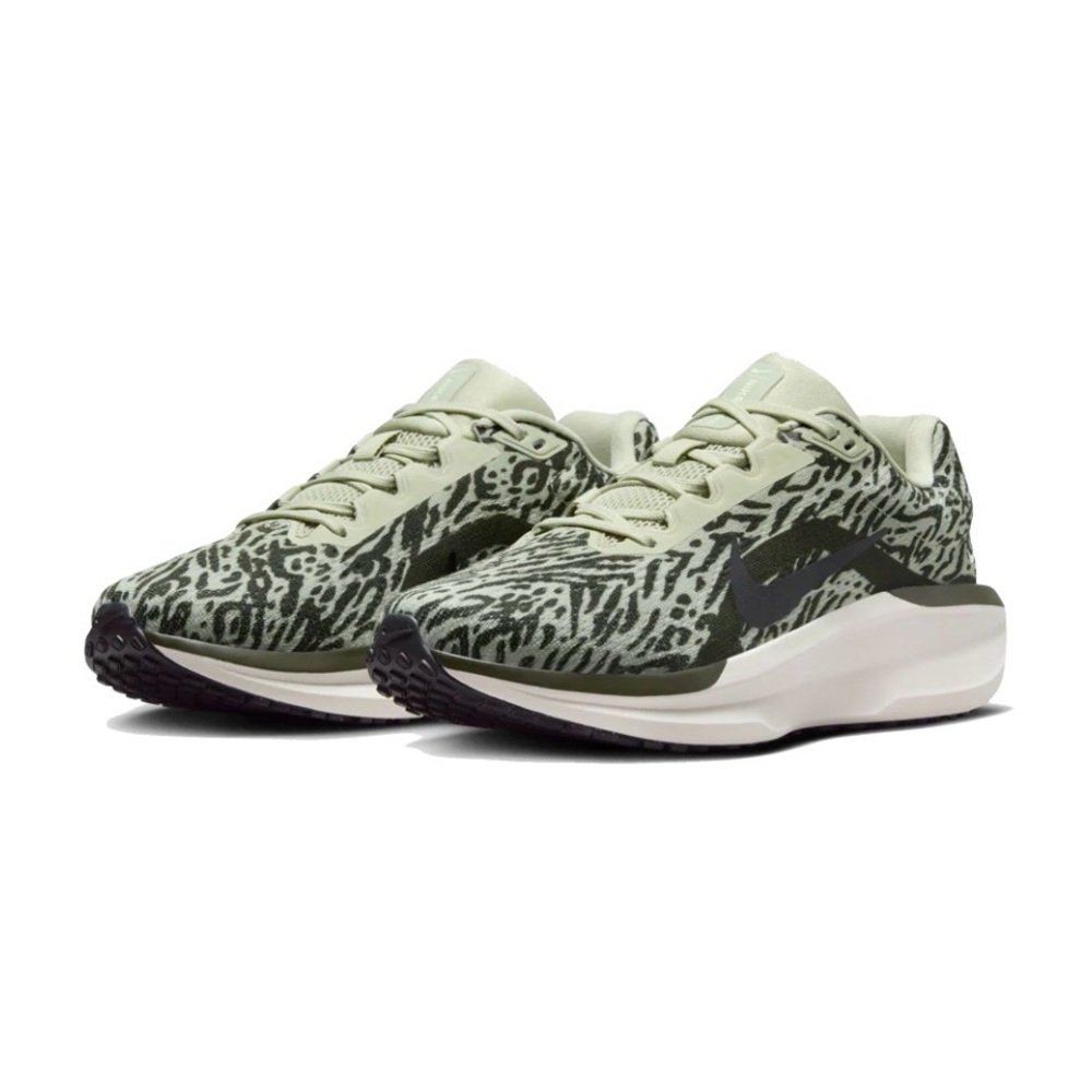 Nike Women’s Winflo 11